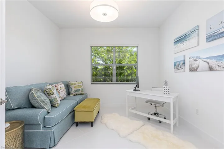 11458  Jacaranda  DR, Naples, FL 34120