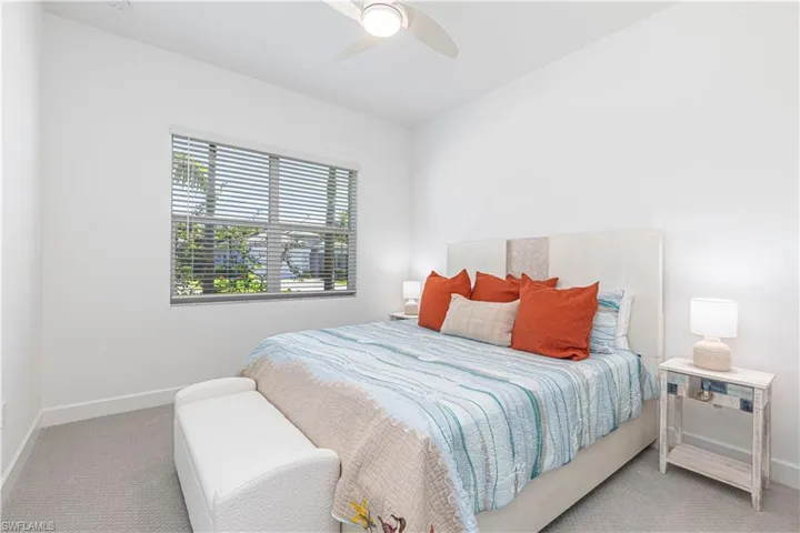 11458  Jacaranda  DR, Naples, FL 34120