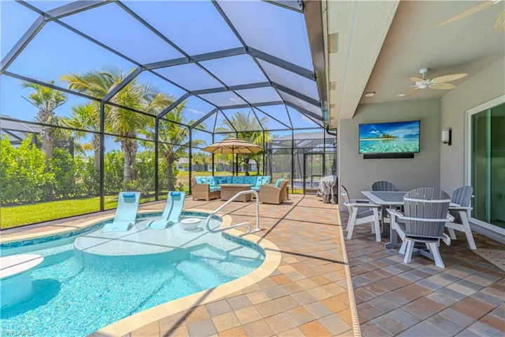 11458  Jacaranda  DR, Naples, FL 34120