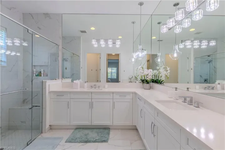 11458  Jacaranda  DR, Naples, FL 34120