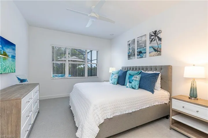 11458  Jacaranda  DR, Naples, FL 34120