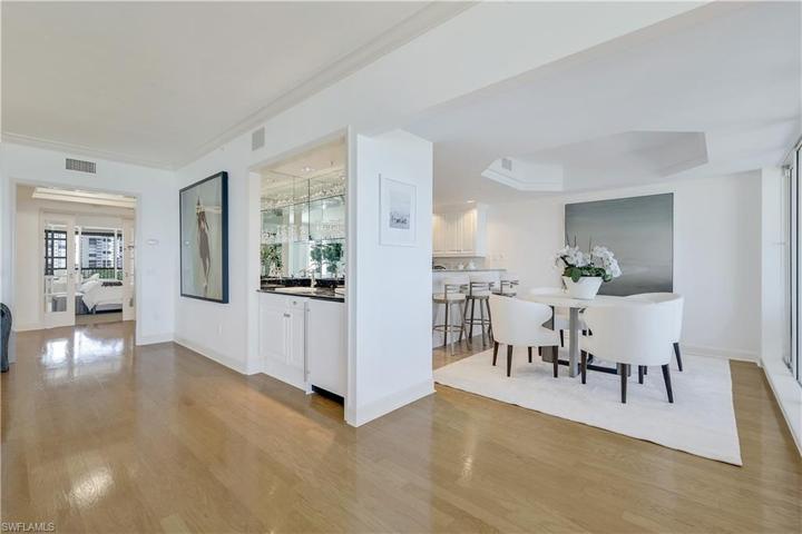Built-in Bar & Morning Room