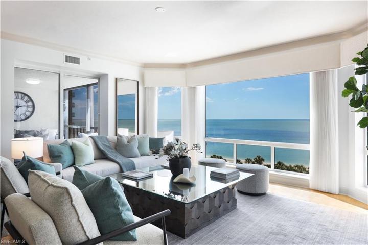 Spectacular Views of the Beach & Gulf