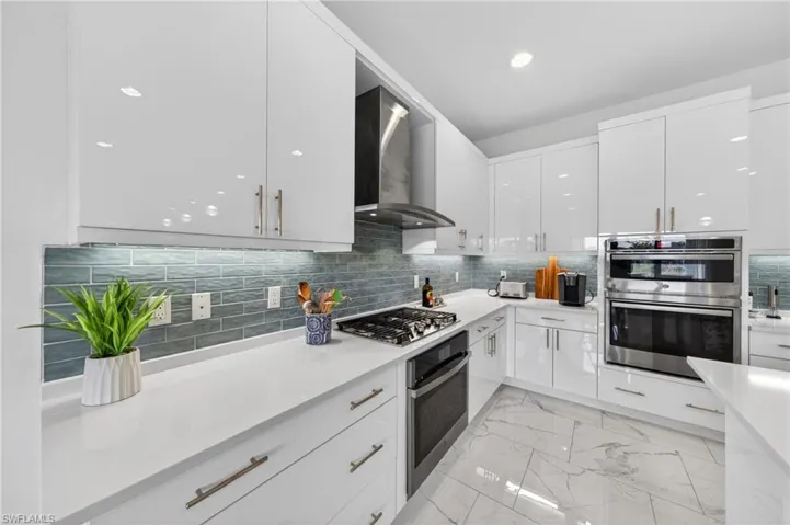 12230 Red Pine Pl, Estero, Florida 33928