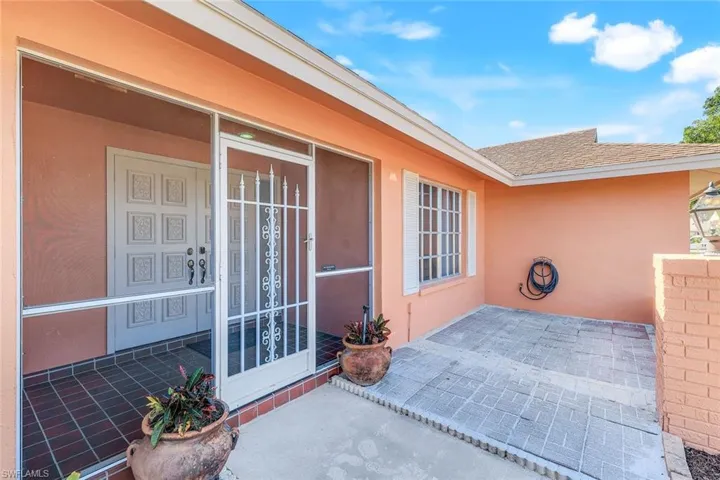 268  Baltusrol  DR, Naples, FL 34113