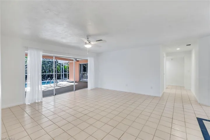 268  Baltusrol  DR, Naples, FL 34113