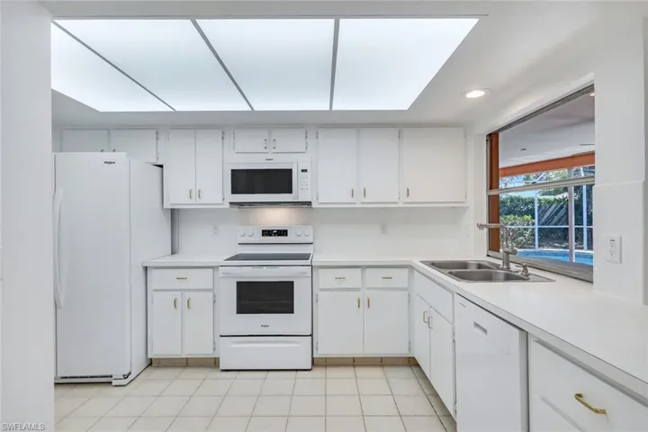 268  Baltusrol  DR, Naples, FL 34113