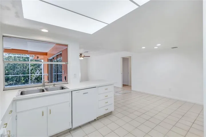 268  Baltusrol  DR, Naples, FL 34113