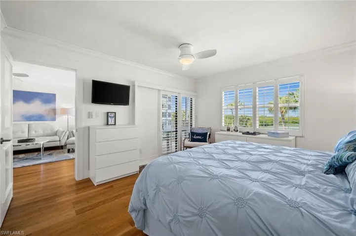 Very spacious with a king bed
