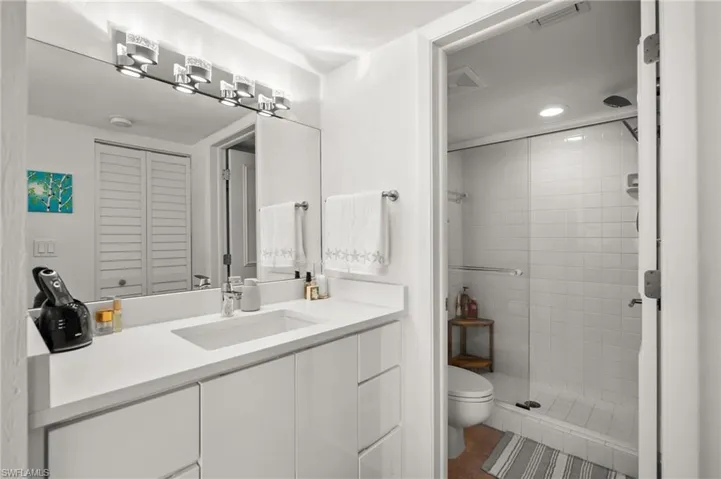 12945  VANDERBILT  DR, Naples, FL 34110