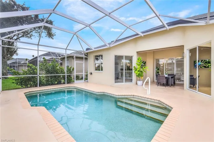 8710  Ibis Cove  CIR, Naples, FL 34119
