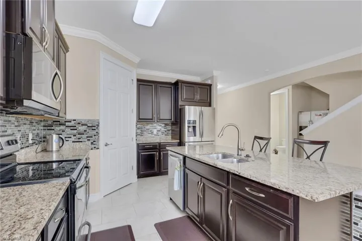 16309 Aberdeen Way, Naples, Florida 34110