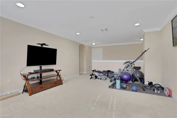 16309 Aberdeen Way, Naples, Florida 34110