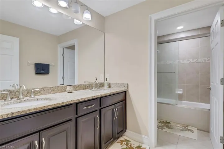 16309 Aberdeen Way, Naples, Florida 34110