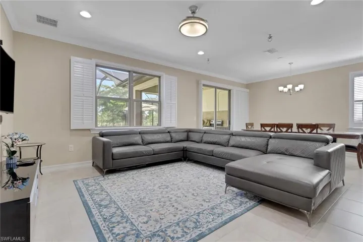 16309 Aberdeen Way, Naples, Florida 34110