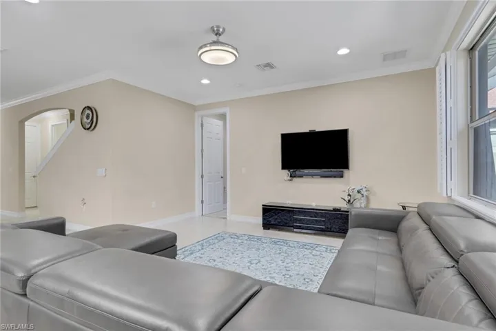 16309 Aberdeen Way, Naples, Florida 34110