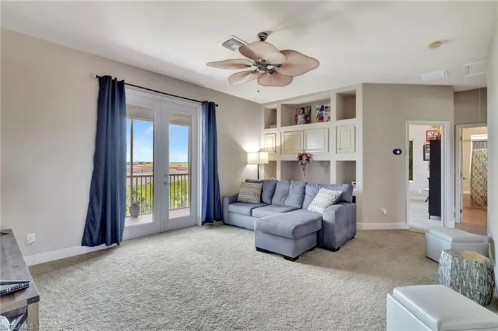 Loft - built-ins