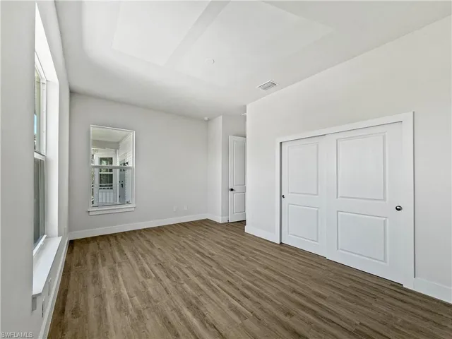 Bedroom 2 - opposite view