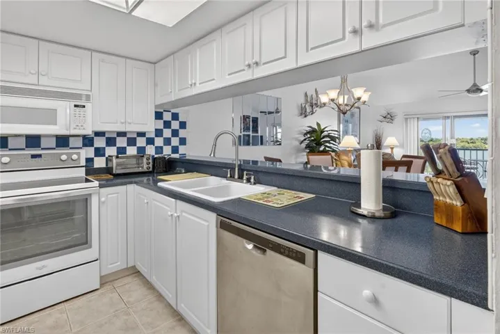 16000  Bay Pointe  BLVD, North Fort Myers, FL 33917