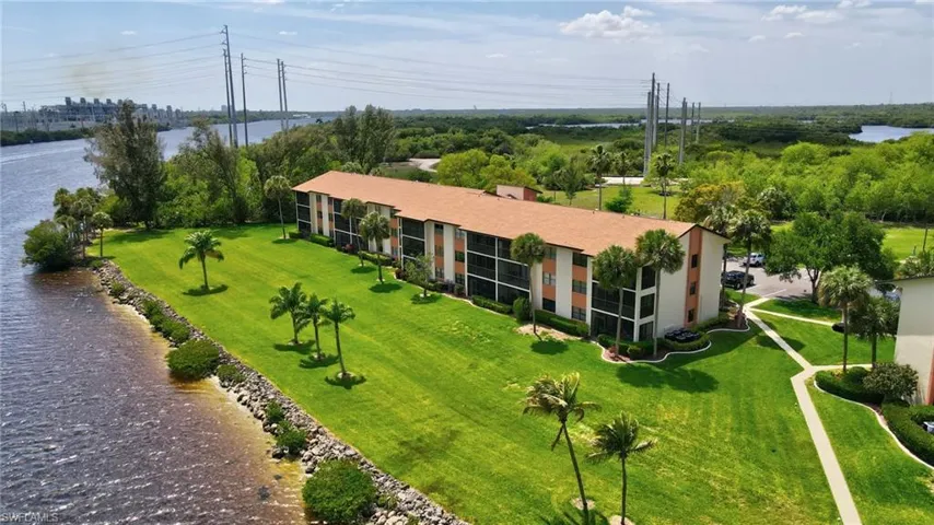 16000  Bay Pointe  BLVD, North Fort Myers, FL 33917