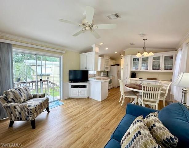 437 Cheetah DR # 437, NAPLES FL 34114