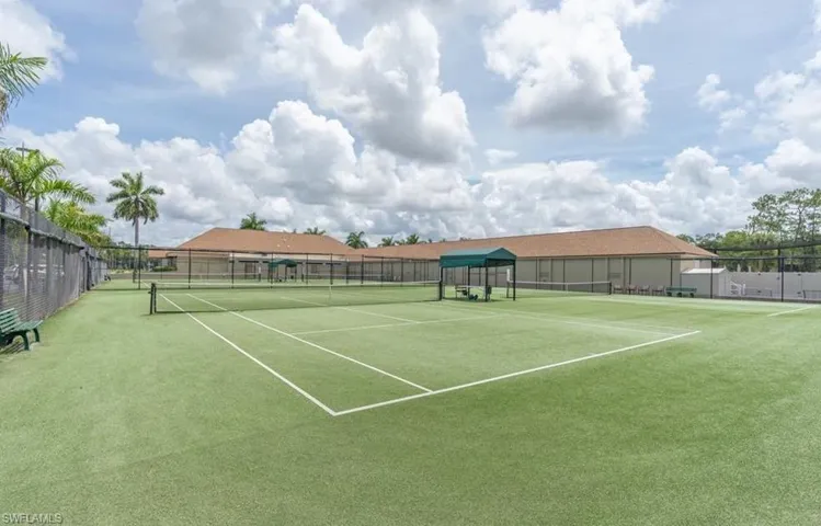 Besides golf at the Glades there is tennis, pickleball and so much more
