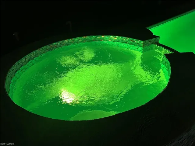 Owner added brand new multicolor pool lights!