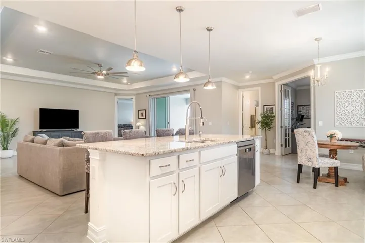 3281  Baravaldo  CIR, Cape Coral, FL 33909