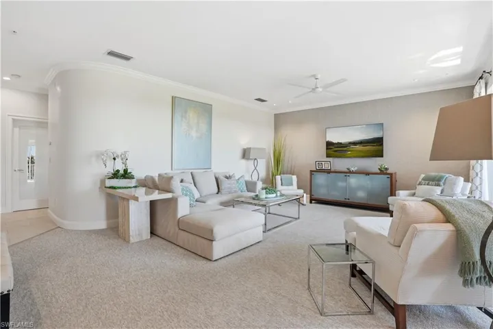 1600 Clermont Dr # 302, Naples, Florida 34109