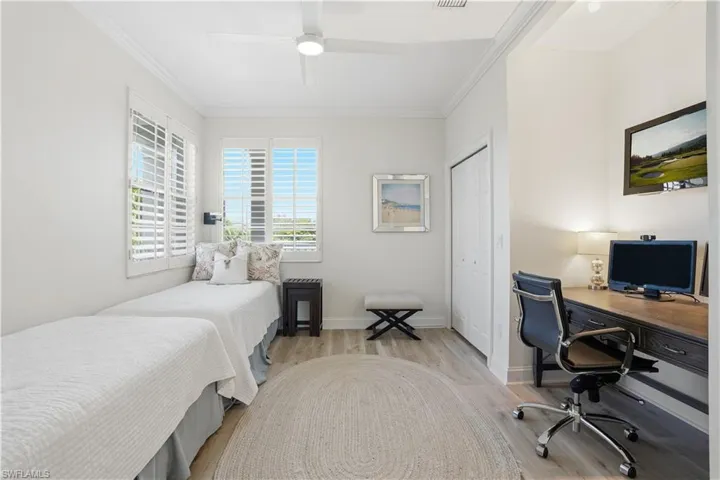 Guest bedroom/Office
