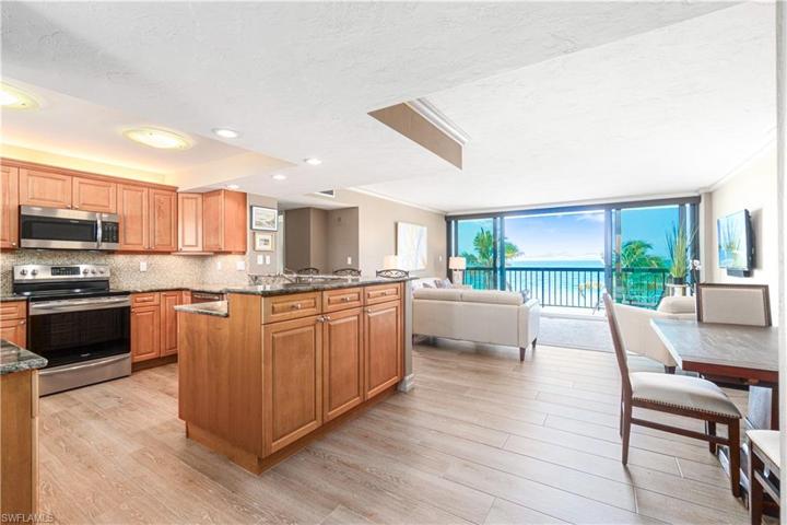 26300  Hickory  BLVD, Bonita Springs, FL 34134