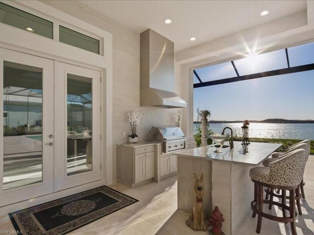 Outdoor Kitchen W/ Sedona Built-In Grill