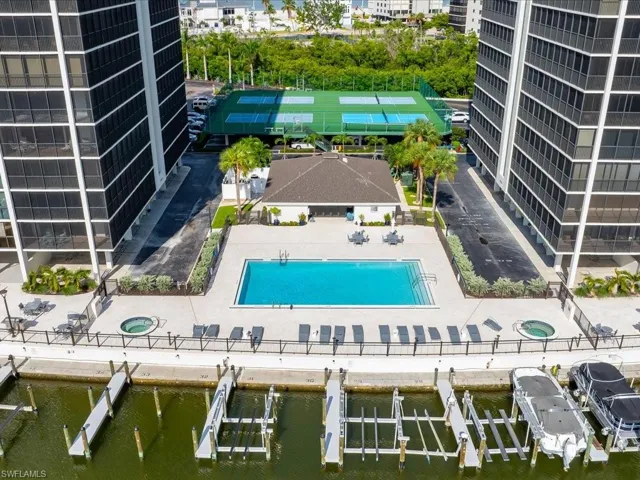 26235 Hickory Blvd 8a, Bonita Springs, Florida 34134