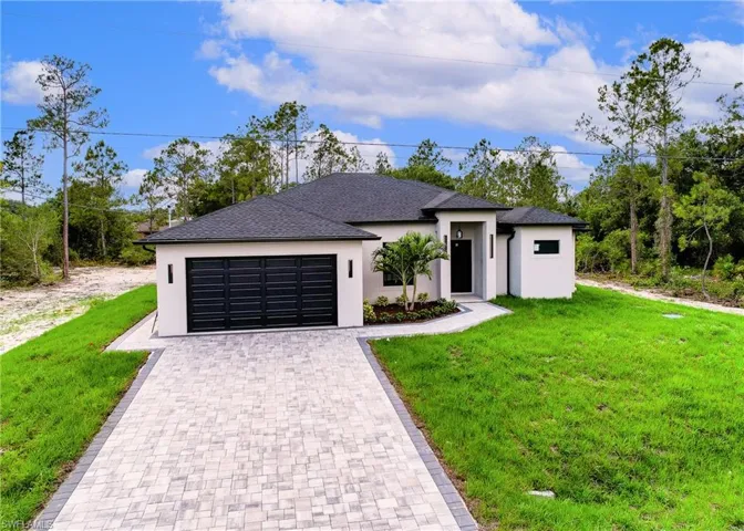 915 Lincoln Ave, Lehigh Acres, Florida 33972