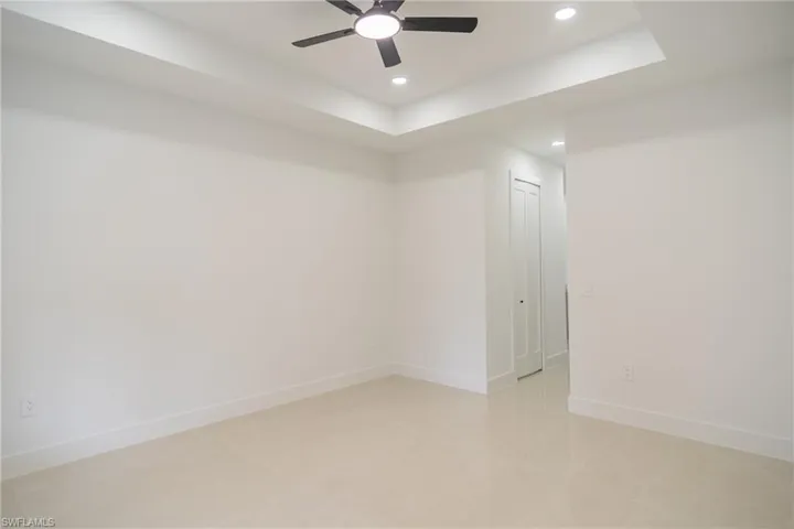 915 Lincoln Ave, Lehigh Acres, Florida 33972