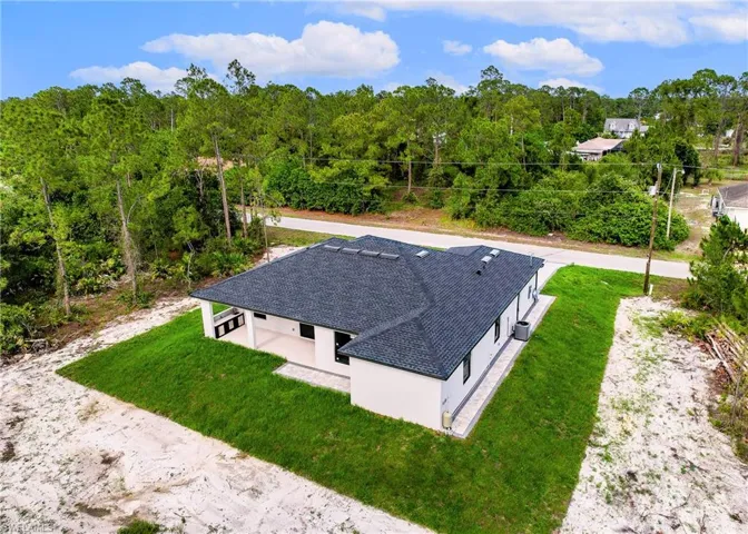 915 Lincoln Ave, Lehigh Acres, Florida 33972