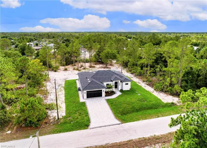 915 Lincoln Ave, Lehigh Acres, Florida 33972