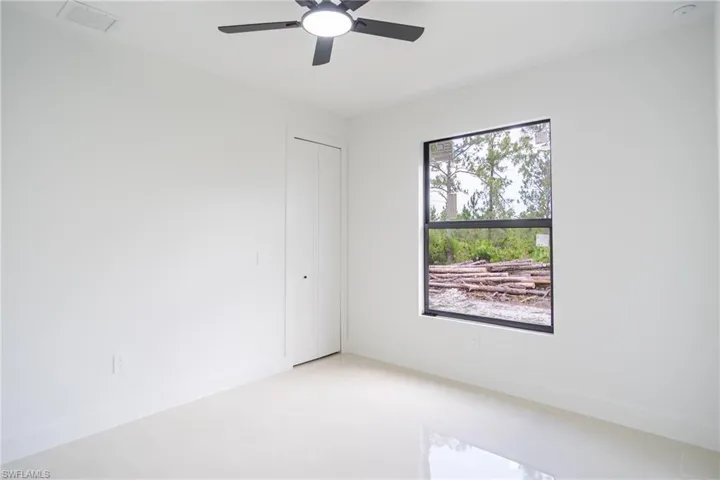 915 Lincoln Ave, Lehigh Acres, Florida 33972