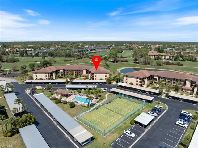 Bird's eye view with golf course view
