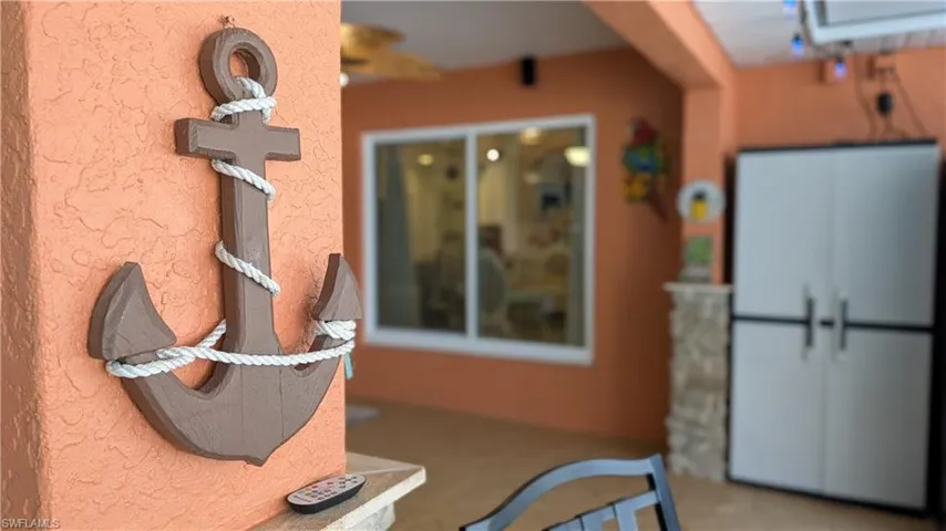 2907 Nw 5th Pl, Cape Coral, Florida 33993