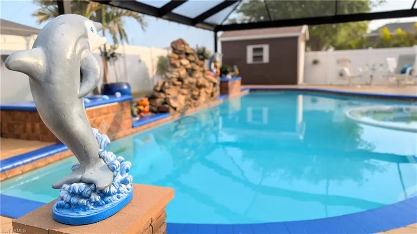 2907 Nw 5th Pl, Cape Coral, Florida 33993