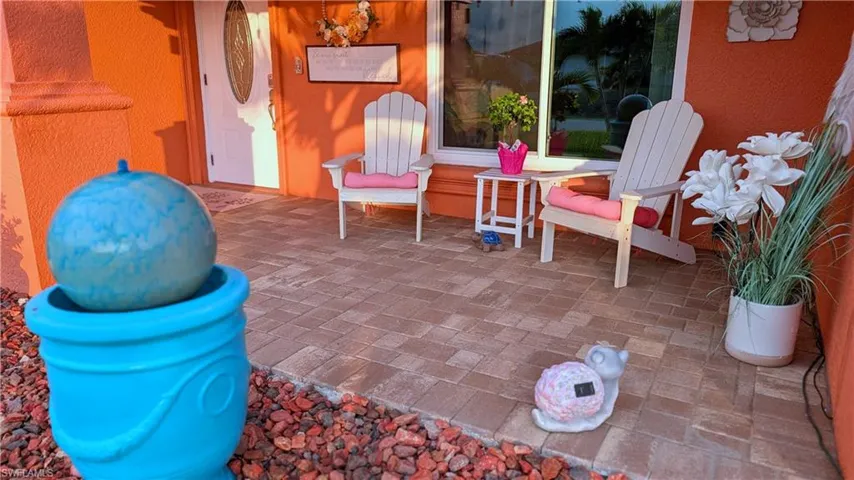 2907 Nw 5th Pl, Cape Coral, Florida 33993
