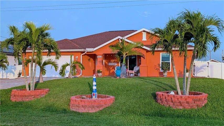 2907 Nw 5th Pl, Cape Coral, Florida 33993