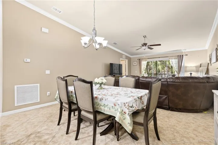 1113 Winding Pines Cir 205, Cape Coral, Florida 33909