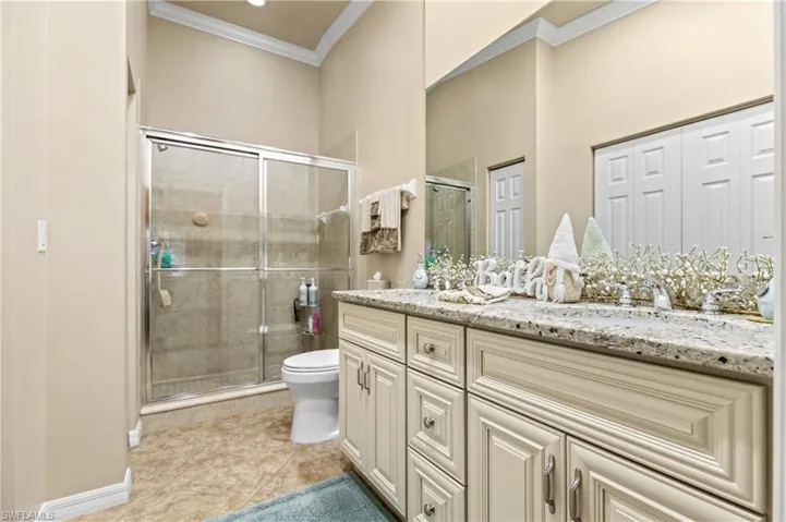 1113 Winding Pines Cir 205, Cape Coral, Florida 33909