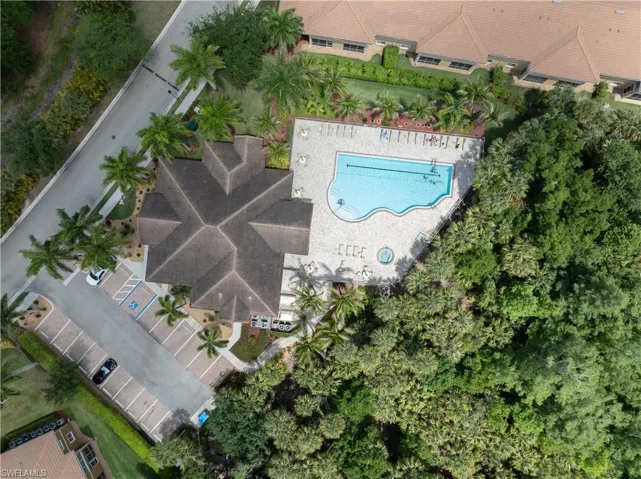 1113 Winding Pines Cir 205, Cape Coral, Florida 33909