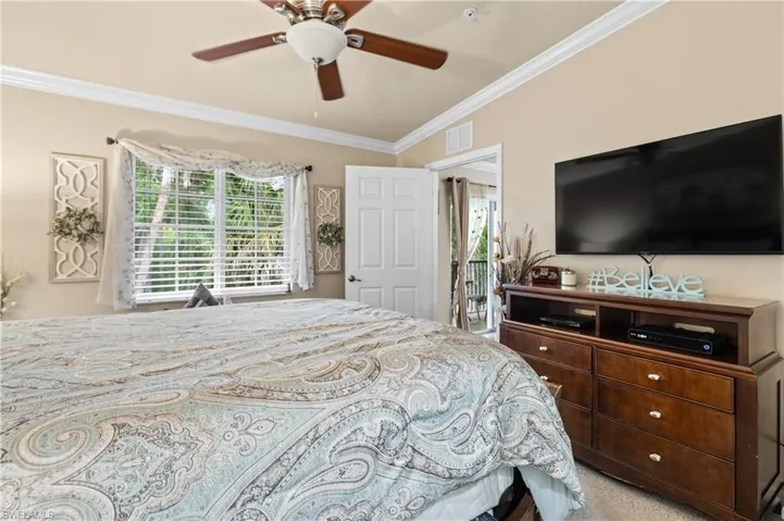 1113 Winding Pines Cir 205, Cape Coral, Florida 33909