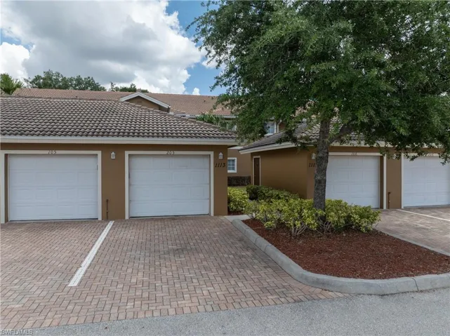 1113 Winding Pines Cir 205, Cape Coral, Florida 33909