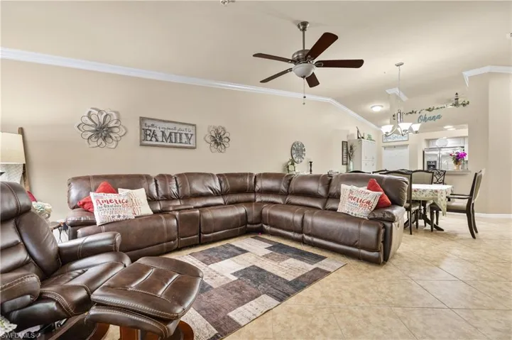 1113 Winding Pines Cir 205, Cape Coral, Florida 33909