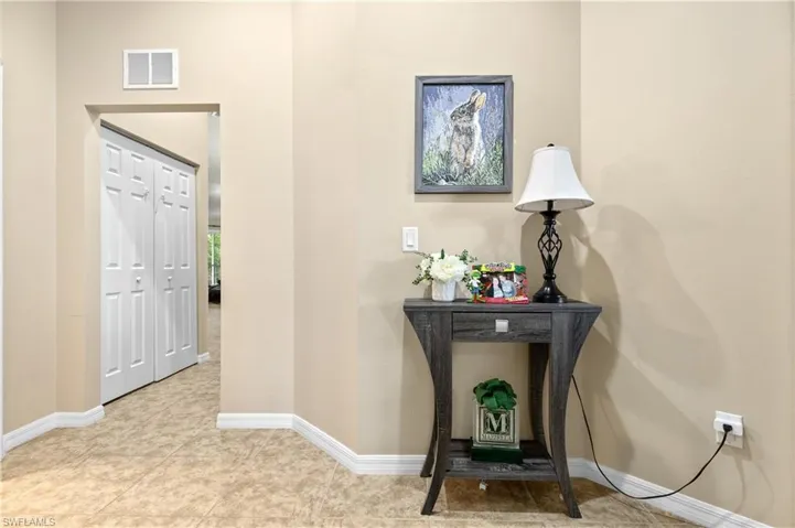 1113 Winding Pines Cir 205, Cape Coral, Florida 33909